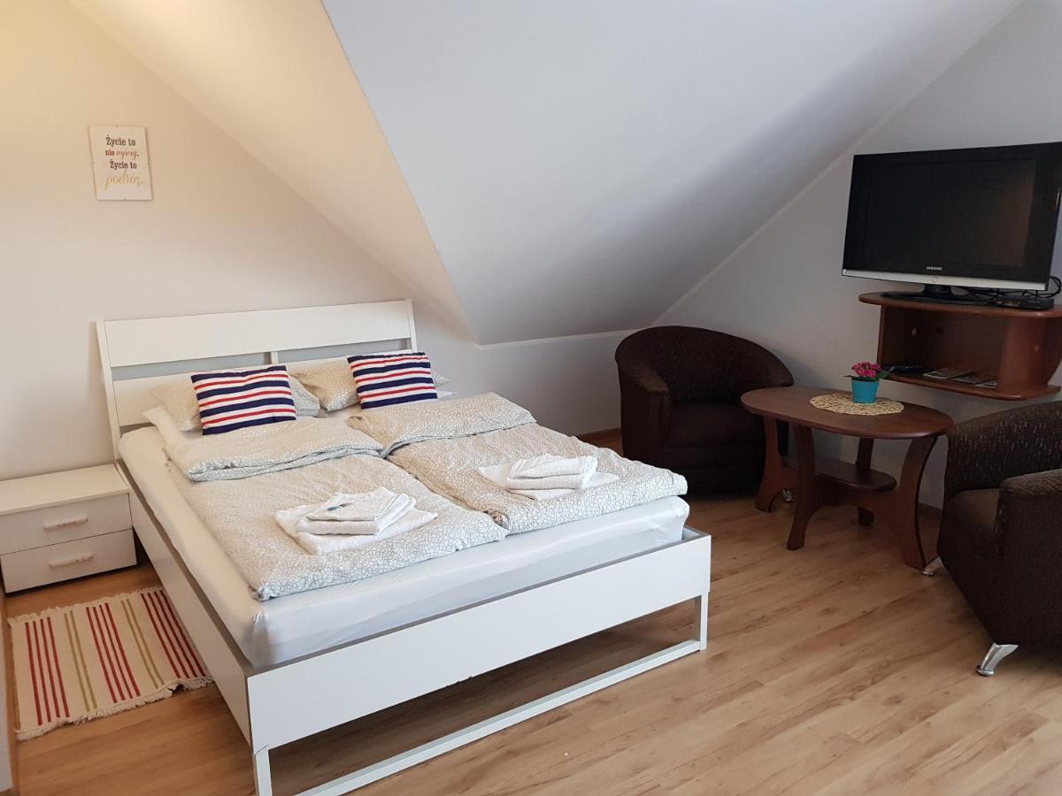 Bed and Breakfast Balaton Rowy Ровы Экстерьер фото