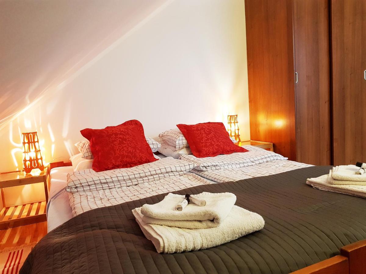 Bed and Breakfast Balaton Rowy Ровы Экстерьер фото